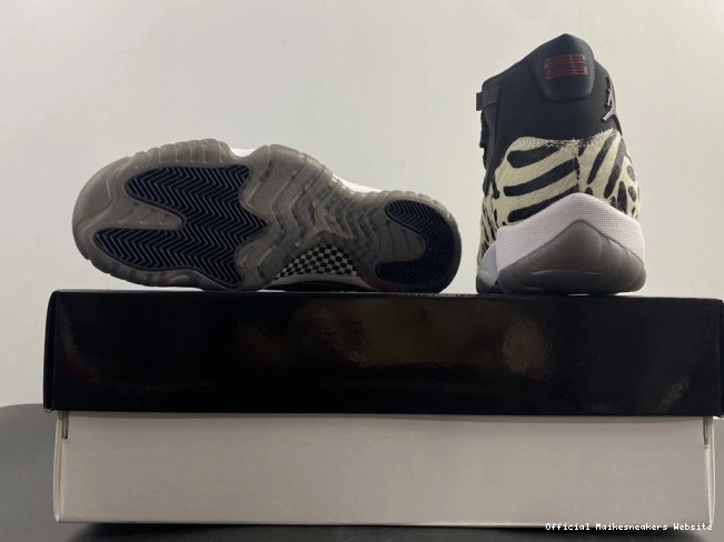 Official Maikesneakers JORDAN AIR ANIMAL AR0715-010 INSTINCT 11 0810